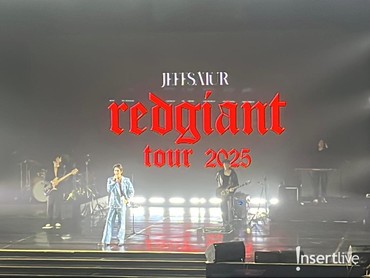 Konser Kedua di Indonesia, Jeff Satur Cover Lagu Mangu hingga Ngobrol Soal Seblak