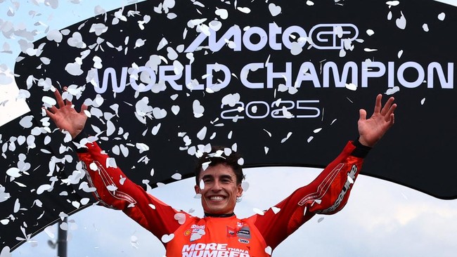 Marc Marquez resmi memastikan gelar juara dunia MotoGP 2025 di Sirkuit Motegi, Jepang pada Minggu (28/9). Berikut kronologi Marquez juara dunia MotoGP 2025.