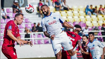 Berita Olahraga Terkini CNN Sport : Hasil Super League: Drama 4 Gol, Persis Ditahan Arema di Solo