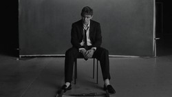 Lirik Lagu HOT GIRL PROBLEMS - The Kid LAROI