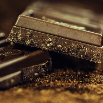 Jangan Asal Ngemil, Ini Waktu Terbaik konsumsi Cokelat Hitam Biar Manfaatnya Maksimal