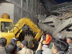 Kondisi Terkini Evakuasi di Ponpes Al Khoziny, 2 Alat Berat Diturunkan
