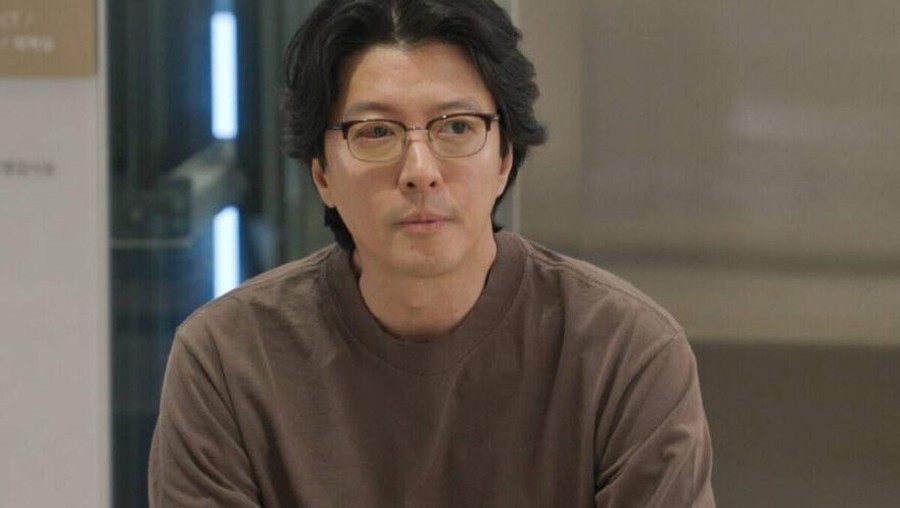 Belum Ada Obatnya, Lee Dong Gun Didiagnosis Penyakit Langka - Insertlive.com Belum Ada Obatnya, Lee Dong Gun Didiagnosis Penyakit Langka