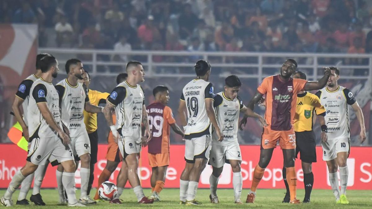 Persebaya vs Persija: Gengsi, Ambisi, dan Rivalitas Suci