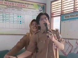 Video Alasan Guru Pandeglang Karaoke di Sekolah: Coba TV Bantuan Pemerintah