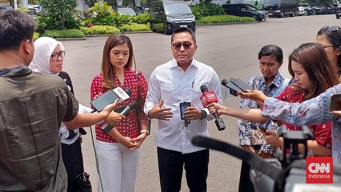Istana Kembalikan ID Liputan Jurnalis CNN Indonesia