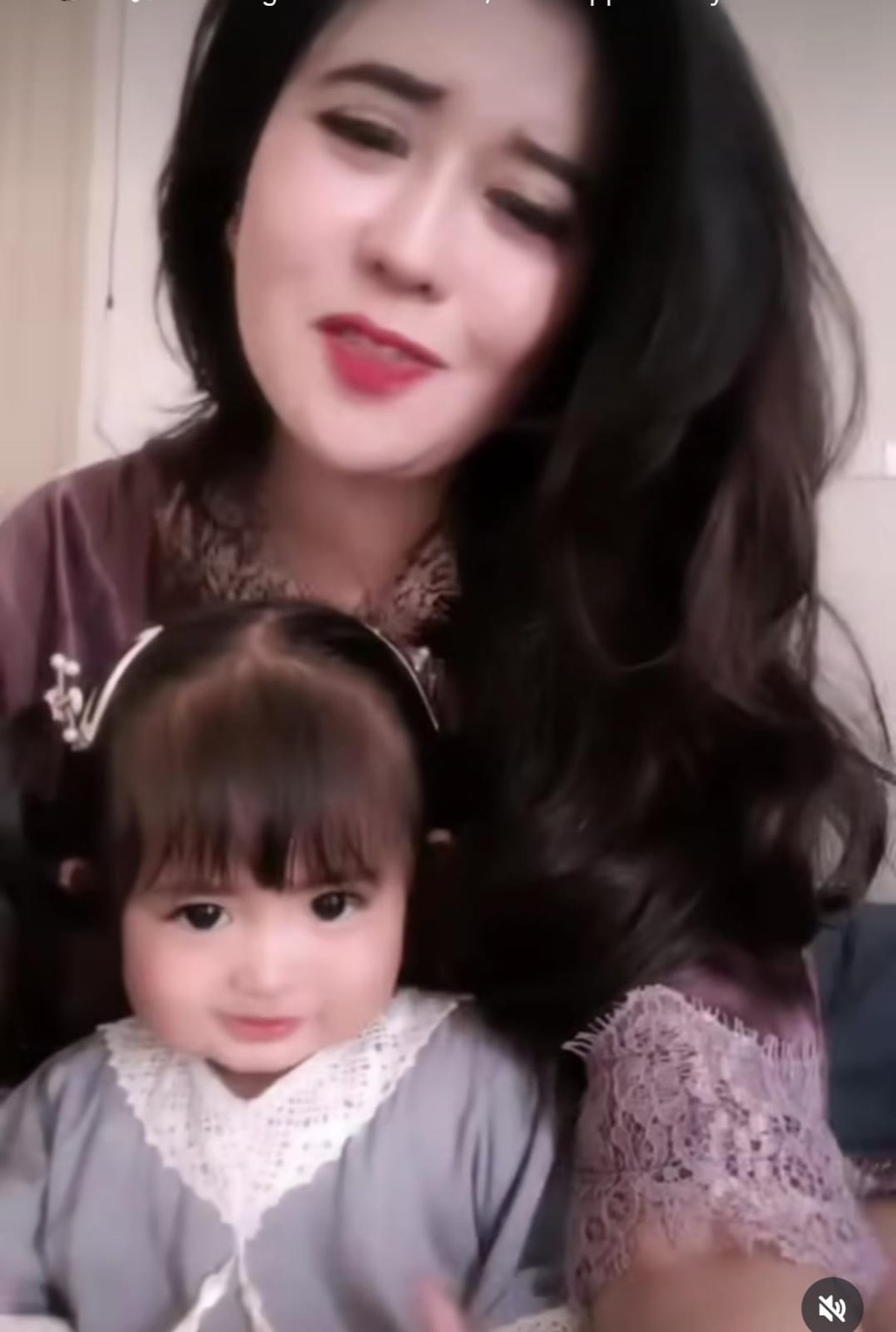 Potret Ibu Mertua Denny Caknan