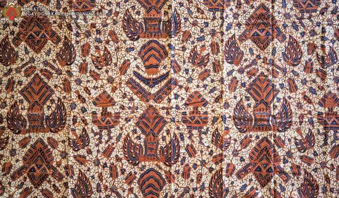 Motif Semen memiliki motif seperti gunung atau meru, garuda, candi, sayap, dan naga yang berarti kesuburan, kemakmuran, dan alam semesta./ Foto: Kratonjogja.id