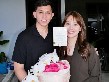 Pebulu Tangkis Ribka Sugiarto & Rian Ardianto Rayakan Ultah Pernikahan Pertama, Ini Potretnya