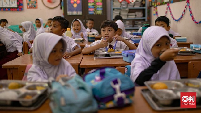 Ombudsman menilai ada delapan masalah MBG yang bisa memicu amarah rakyat bila tidak segera diangani pemerintah.