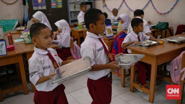 Badan Gizi Nasional (BGN) membantah isu program Makan Bergizi Gratisi (MBG) akan dihentikan usai Lebaran 2026 atas arahan Presiden Prabowo Subianto.