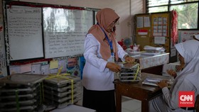 Guru Penanggung Jawab MBG Kini Dapat Insentif Rp100 Ribu per Hari