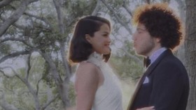 Taylor Swift dan Ed Sheeran Kasih Sambutan di Nikahan Selena Gomez