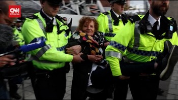 VIDEO: Polisi Inggris Tangkap Puluhan Peserta Demo Pro-Palestina