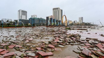 FOTO: Badai Bualoi Sapu Vietnam hingga Tewaskan 8 Orang