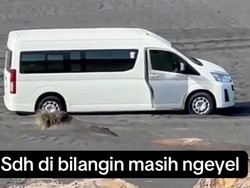 Viral Elf Terjebak di Lautan Pasir Bromo, Taman Nasional Buka Suara