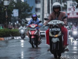 BMKG: Bersiap, Weekend Ini Curah Hujan di Jakarta Berpotensi Meningkat