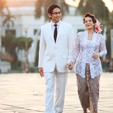 38 Tahun Menikah, Lagu Ini Masih Jadi Favorit Addie MS & Memes Sejak Pacaran