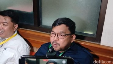 img-title Sama-sama Proses Cerai, Bedu Ngaku Diledek Andre Taulany