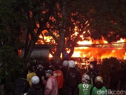 Skenario Gelap di Balik Demo Rusuh di Bandung