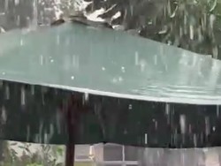 BMKG Ungkap Penyebab Hujan Es di Cikini Jakpus yang Bikin Kaget Warga