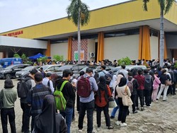 Pahit Cari Kerja bagi Usia di Atas 50 Tahun, Puluhan Lamaran Ditolak