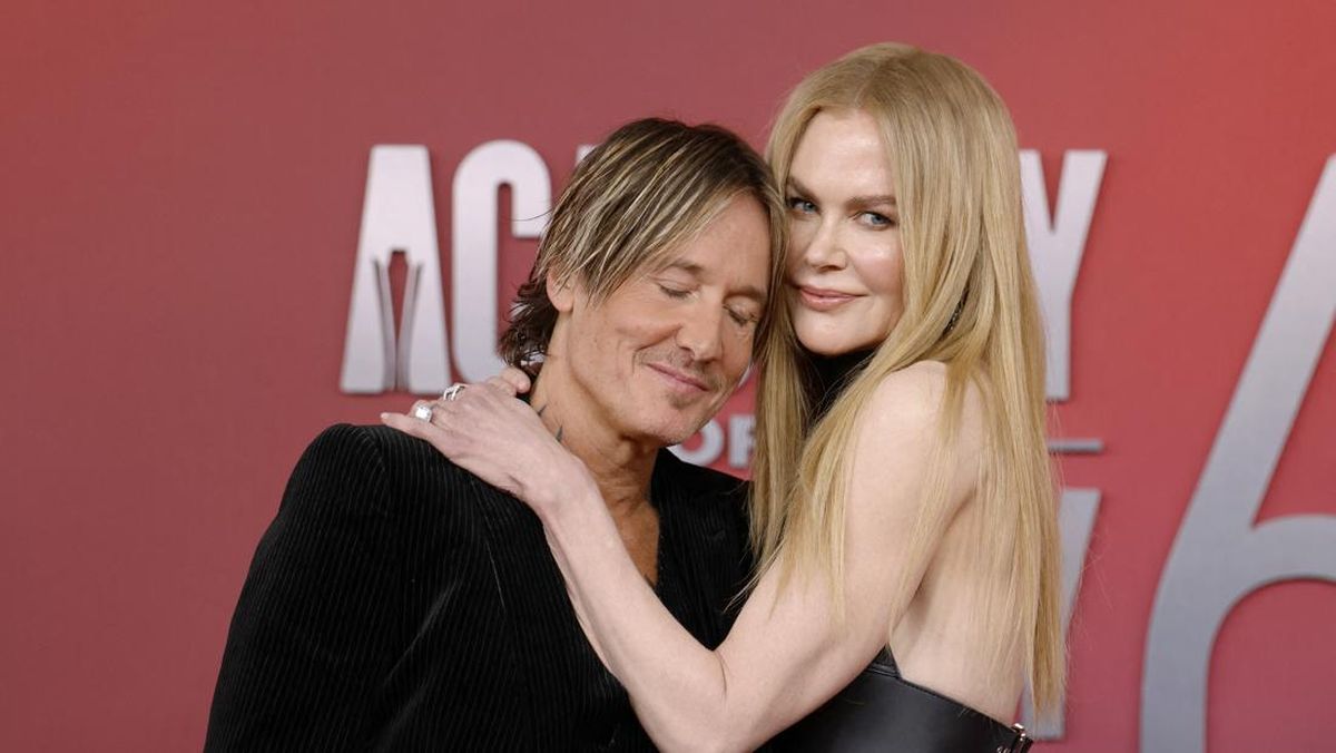 Keith Urban Pajang Foto Nicole Kidman di Konser Usai Digugat Cerai