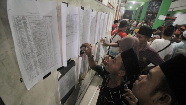 Pemerintah daerah mencatat total 172 laporan kehilangan anak usai bangunan musala ambruk di Sidoarjo. Sebagian dari laporan itu telah direspons dan ditemukan.