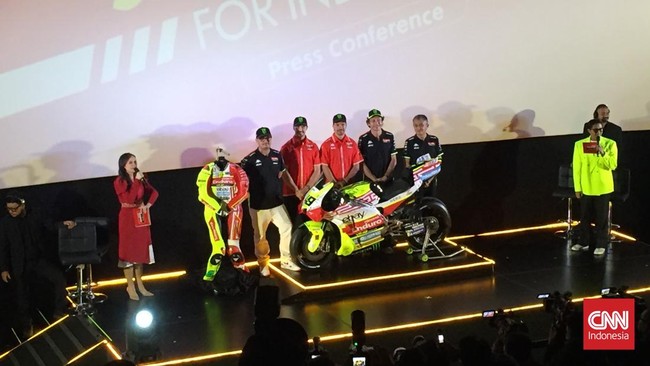 Dua pembalap Pertamina Enduro VR46 akan tampil dengan livery spesial di MotoGP Mandalika 2025 yang diluncurkan oleh Valentino Rossi.