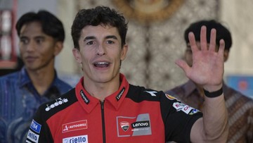 Berita Panas dari Dunia Sport CNN : Reaksi Marc Marquez Ditanya 'Kapan Nikah'