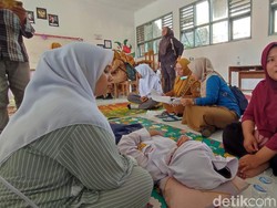 Anak Keracunan Usai Santap MBG, Orang Tua di Ciamis: Mending Uangnya