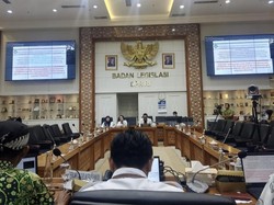 2.700 Guru Swasta Bima Tuntut Diangkat PPPK, Ngadu Sampai ke DPR