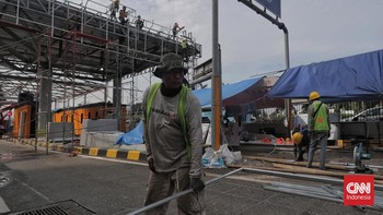 FOTO: Progres Perbaikan Gerbang Tol Dalam Kota