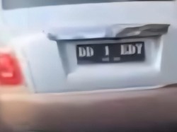 Polisi Buru Pemilik Rolls-Royce Diduga Pakai Pelat Gantung di Makassar