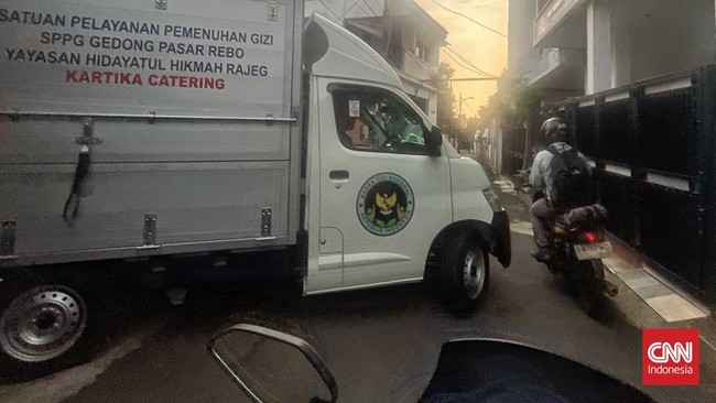 Dapur makan bergizi gratis (MBG) di Polewali Mandar Sulbar berhenti beroperasi akibat anggaran dari Badan Gizi Nasional tak kunjung cair.