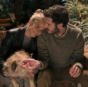 5 Serial Netflix Seru untuk Temani Oktober, Ada Nobody Wants This Season 2