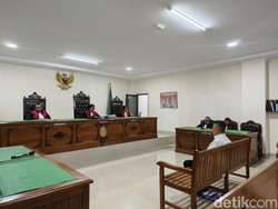 Bos Sindikat Uang Palsu Annar Sampetoding Divonis 5 Tahun Penjara