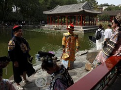 Turis Membludak Saat Golden Week, Pariwisata China Pecahkan Rekor Baru