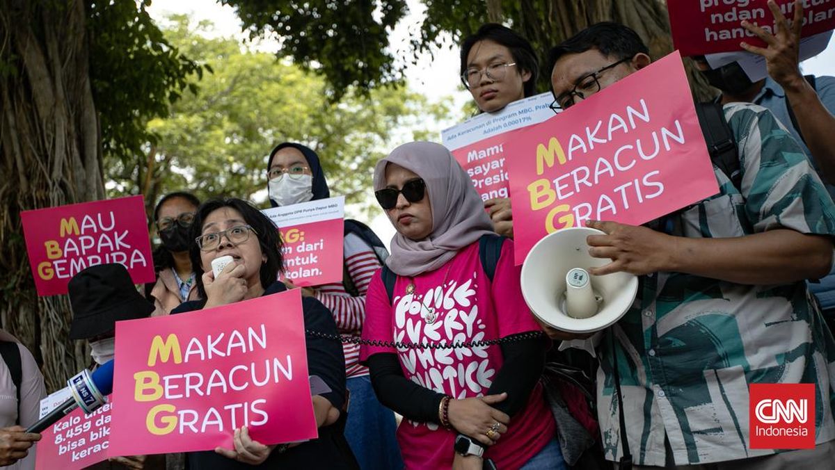 FOTO: Demo Emak-emak di Monas, Kritik Program MBG Berujung Keracunan