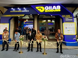 GIIAS Bandung 2025 Resmi Dibuka, Jabar Kian Jadi Magnet Otomotif