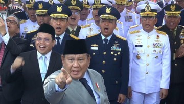 Prabowo Hadiri Parade Kapal Perang TNI AL