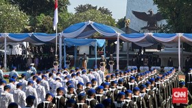 Diiringi Gugur Bunga, Prabowo Berdoa di Depan Sumur Maut Lubang Buaya