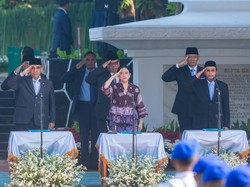Sikap Puan Maharani Saat Indonesia Raya Disorot Netizen, Ini Aturannya