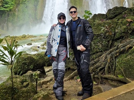 Momen Romantis Rionaldo Stockhorst dan Istri Blasteran yang Awet Muda, Intip Potretnya