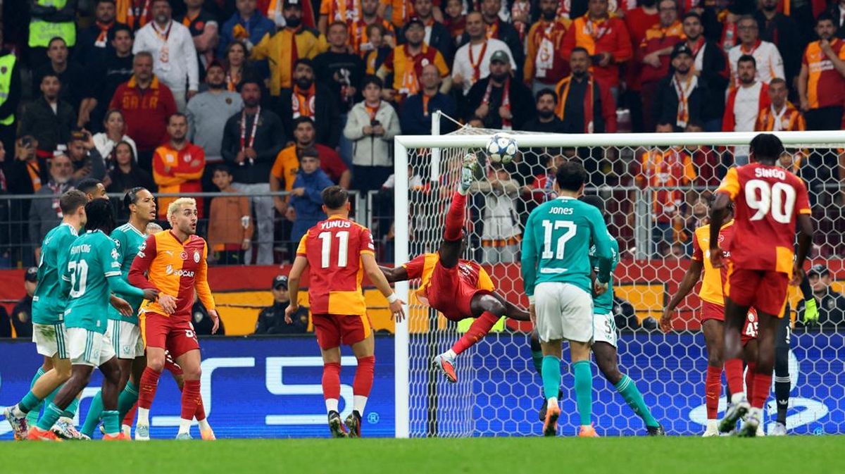 FOTO: Malam Kelam Liverpool di Istanbul