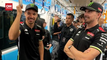 VIDEO: Momen 2 Bintang Pertamina Enduro VR46 Jajal Bajaj-MRT Jakarta
