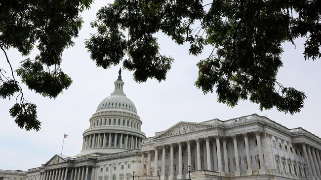Gedung Putih salahkan Partai Demokrat 'dalang' pemerintah AS shutdown usai Senat gagal sahkan RUU Anggaran.