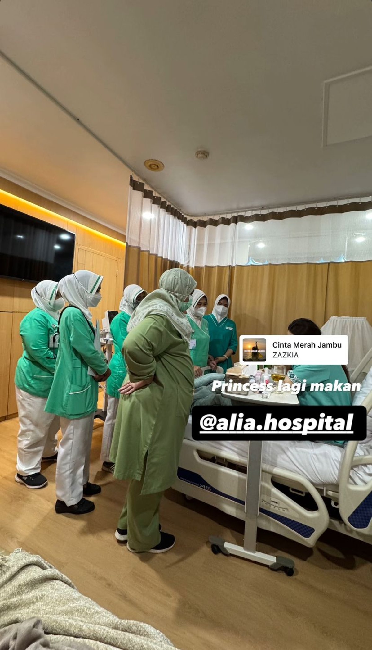 Vika Kolesnaya Istri Billy Syahputra Melahirkan