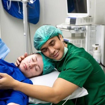 Detik-detik Billy Syahputra Jadi Ayah, 7 Momen Perjuangan Vika Kolesnaya Melahirkan