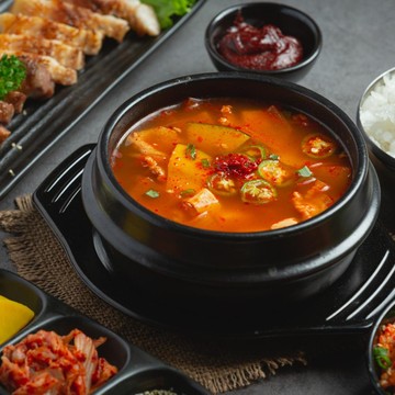 Top 5 List: Ini Dia 5 Restoran Korea di Bandung yang Bikin Nagih!